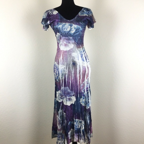 Komarov Dresses & Skirts - Komarov Floral Chiffon V-Neck Dress